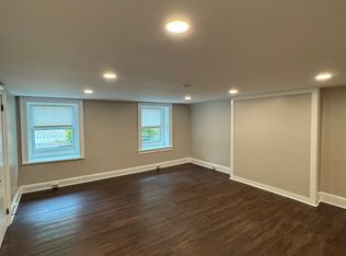 9 Washington Pl, Troy, NY 12180
