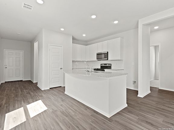 3rd image of 297 Gathering Drive