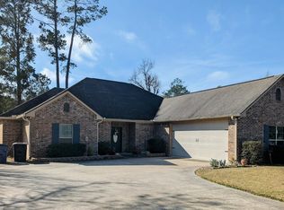 165 W Chance Rd, Lumberton, TX 77657