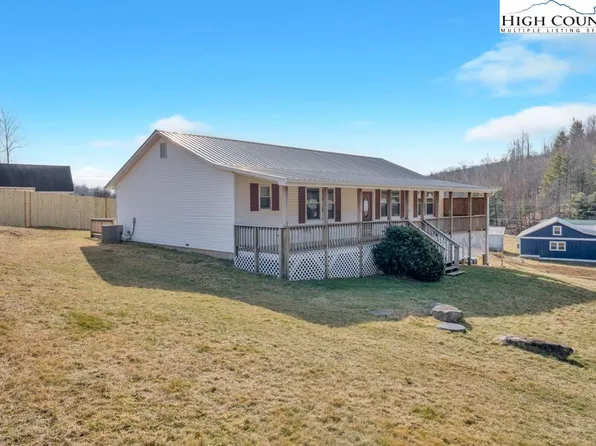 861 Slabtown Road, Zionville, NC 28698