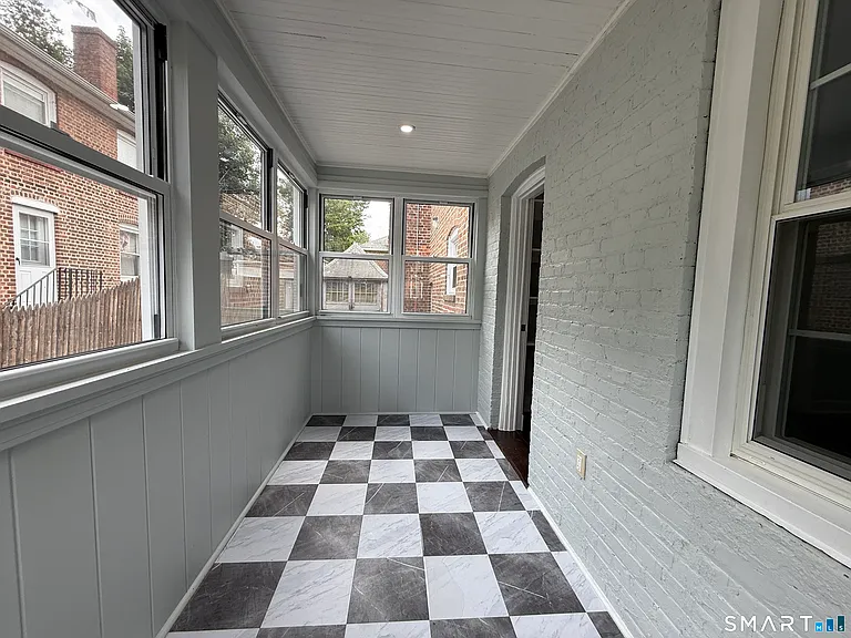 30 Hadley St — Photo 19