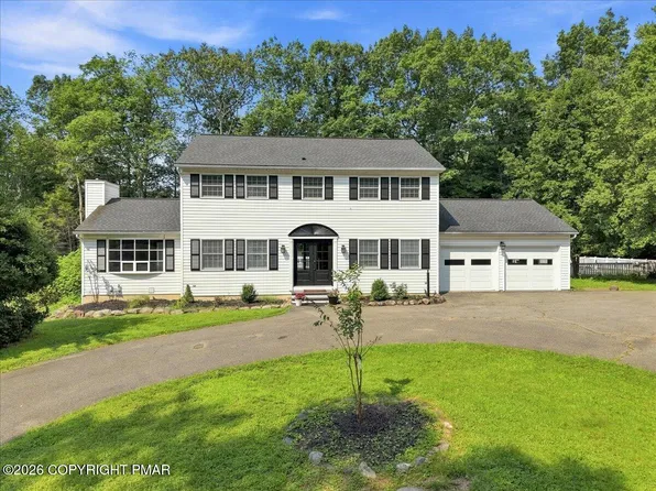 406 Broad Leaf Ln, Stroudsburg, PA 18360