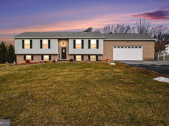 2nd image of 8636 Winding Way