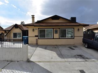 520 Carpenter Dr, Las Vegas, NV 89107