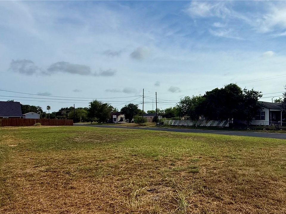 2nd image of 503 E Avenue C
