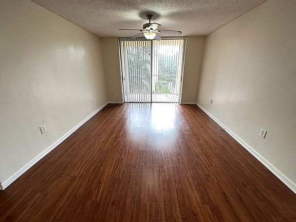 3rd image of 1733 Village Blvd APT 206