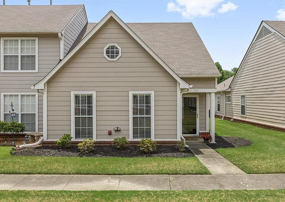 132 Center Springs Dr