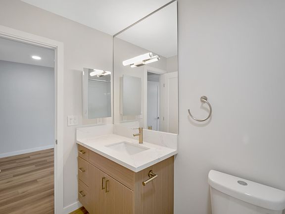 5th image of 4006 Emerald St APT 303