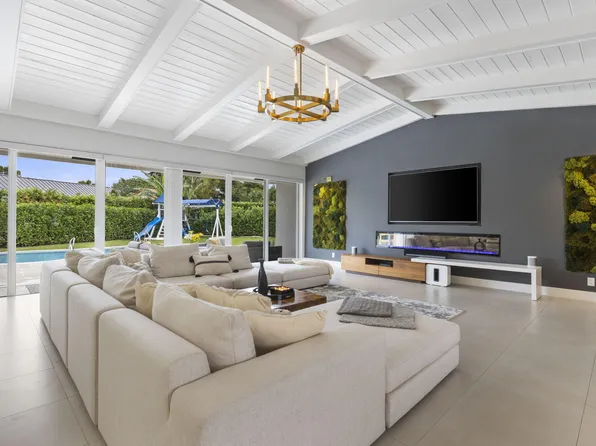4633 Oak Tree Court, Delray Beach, FL 33445