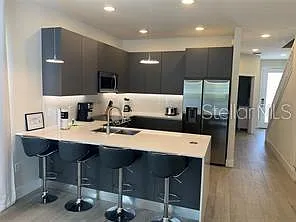 4 bed, 3.0 bath, 1888 sqft, $2,550 — Photo 2