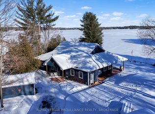 4670 Lakewood Ln, South Frontenac, ON K0H1H0