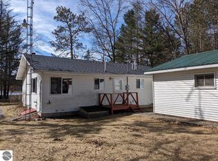 4271 Bass Lake Rd, Hale, MI 48739