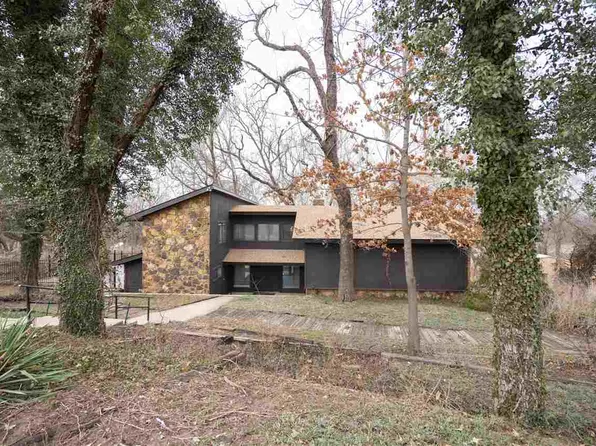 37 Raintree St, Ponca City, OK 74604