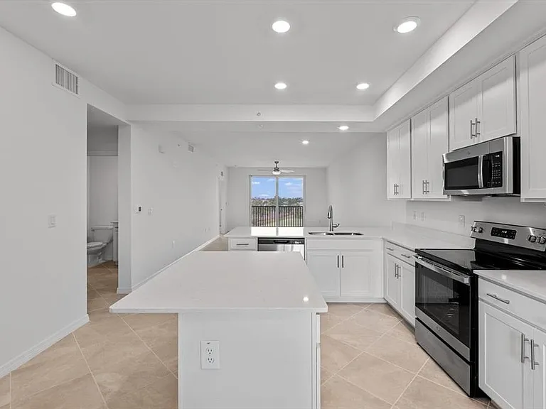 12180 Wellen Golf St #305 — Photo 8