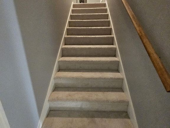 5th image of 72 Green Springs Dr