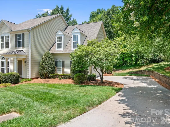 14661 Greenpoint Ln, Huntersville, NC 28078