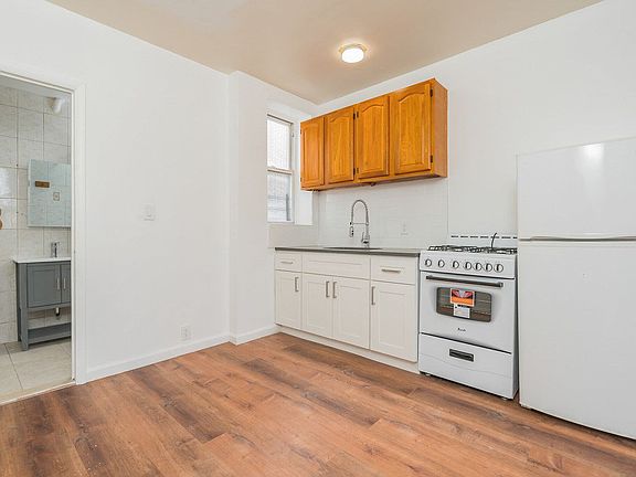 2nd image of 2114 Mermaid Ave APT 3R