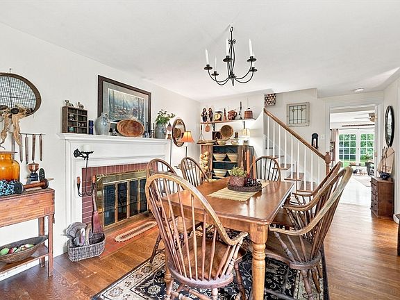 5th image of 141 Harwich Rd