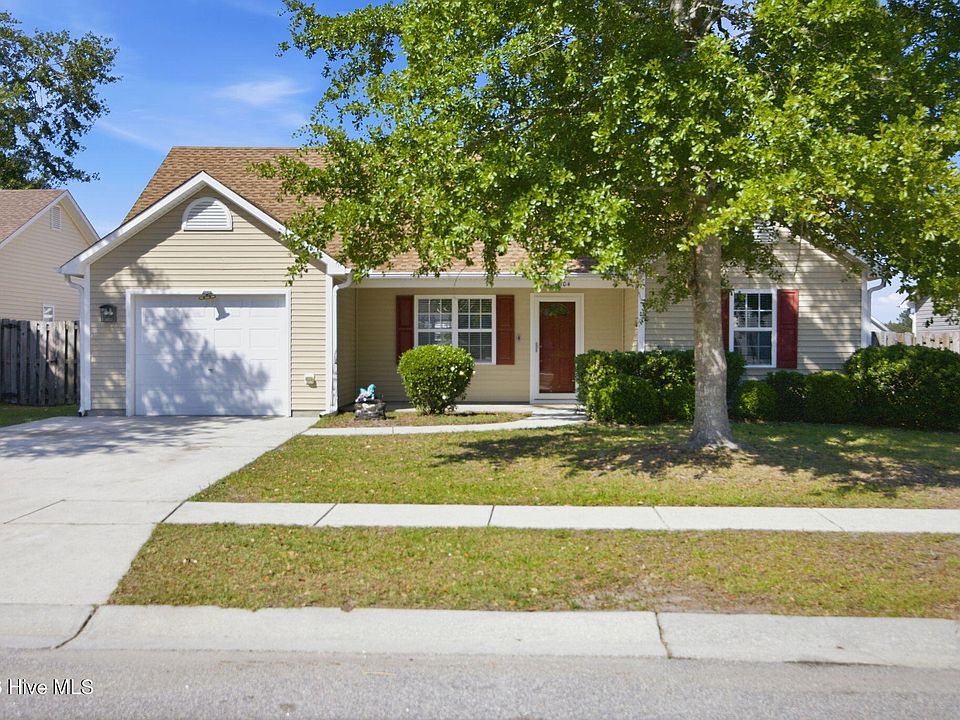 1st image of 1104 Crestfield Way