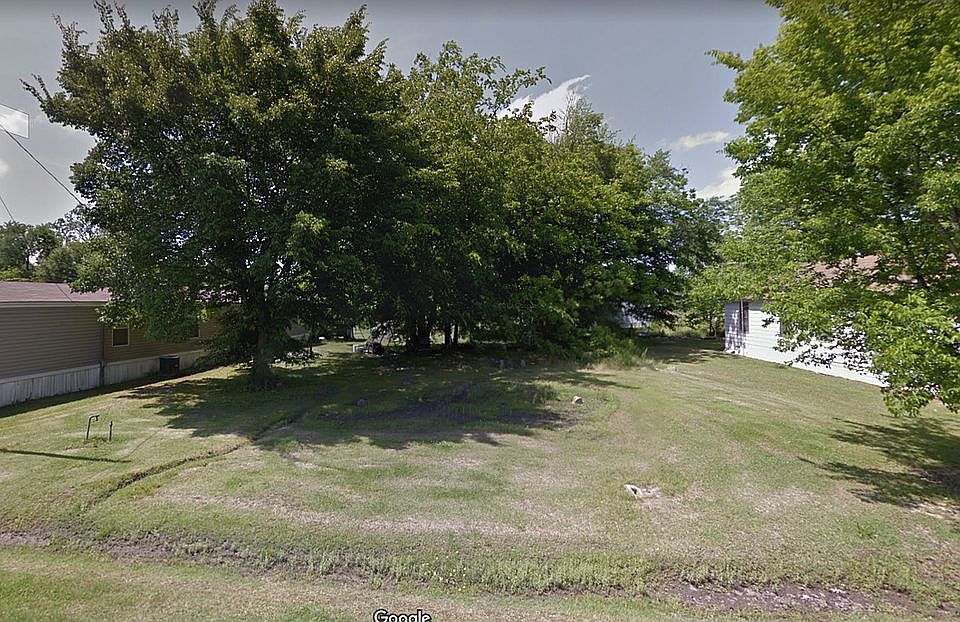 2nd image of Short Front St