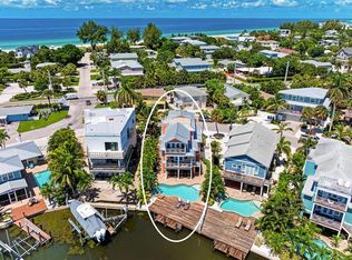 203 N Harbor Dr, Holmes Beach, FL 34217