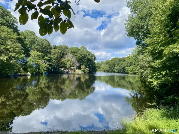 15 Baxter Road, Clinton, CT 06413