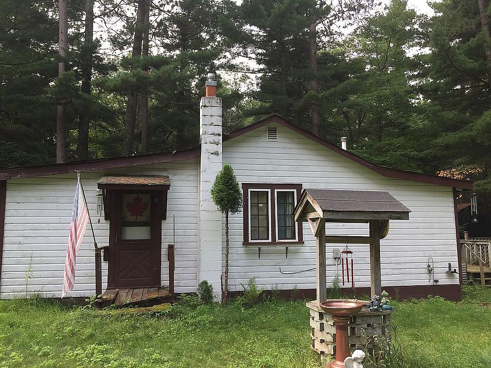 2nd image of 14323 W Pine St