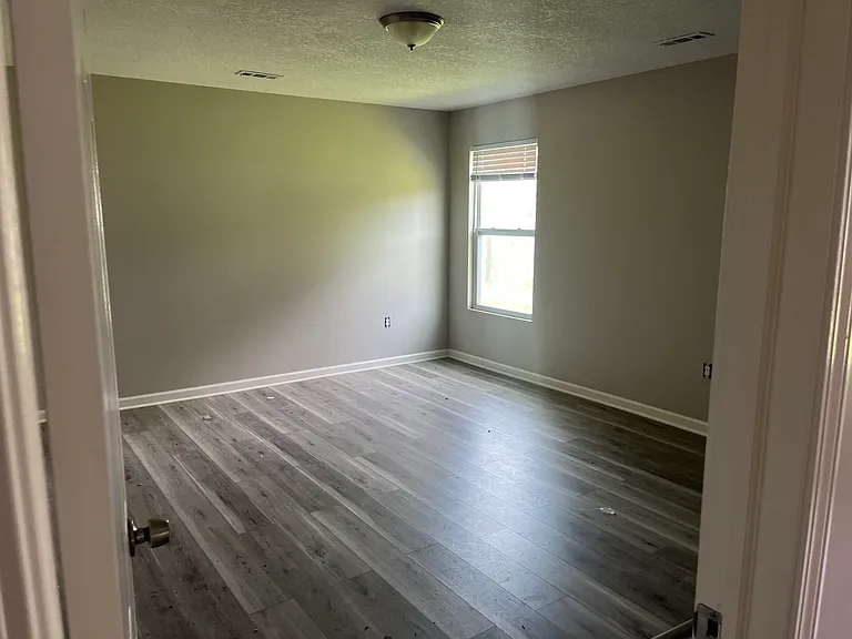 1700 SW 72nd Ter — Photo 5