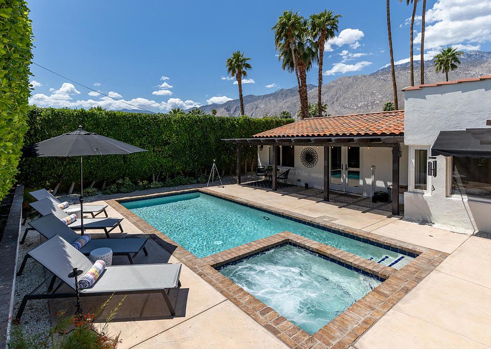 1st image of 524 N Hermosa Dr