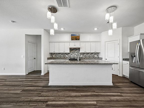 4th image of 1073 Lacebark Pine Ln