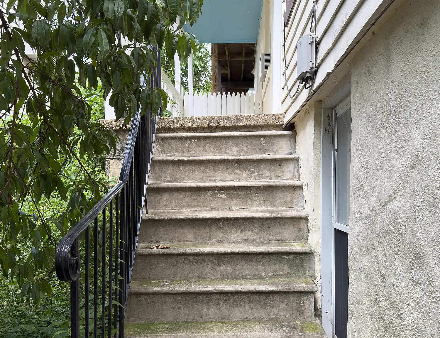 1332 Dellwood Avenue - 2 — Photo 3