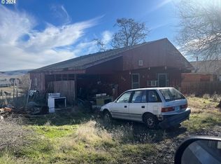 302 Blue Rock Rd, Maupin, OR 97037