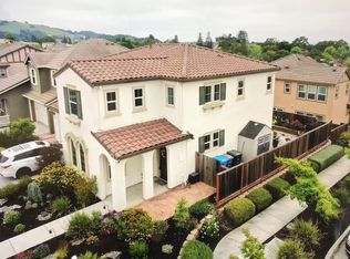 1811 Velvetleaf Ln, Santa Rosa, CA 95404