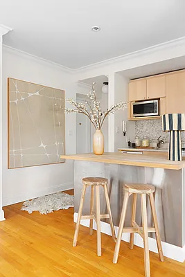 Sold by Compass | media 7