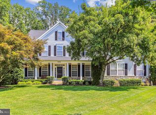 9203 Heather Field Ct, Laytonsville, MD 20882