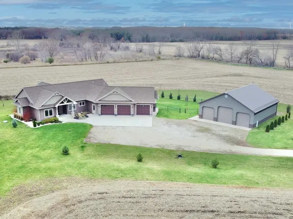 9799 West Stebbinsville Road, Stoughton, WI 53589