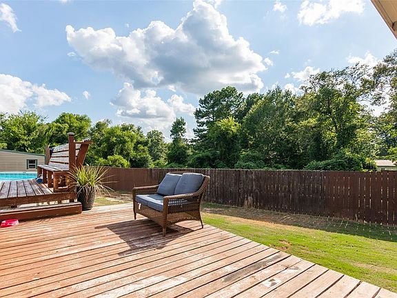 3rd image of 564 River Birch Dr
