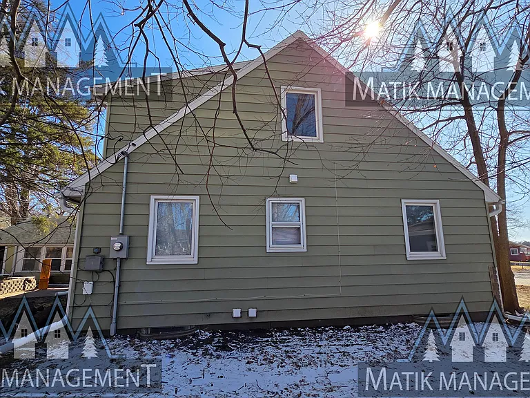 1644 1st Ave NE #2 — Photo 32