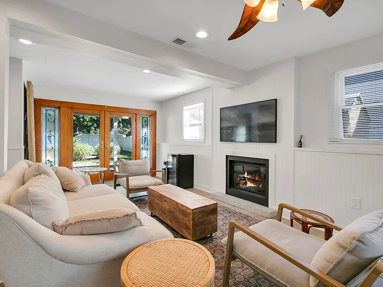 53 Field Ave — Photo 18