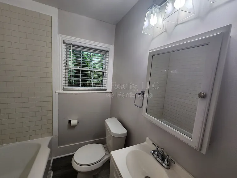 2663 Blount St — Photo 10