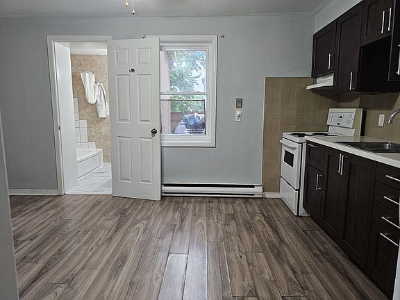 3rd image of 25 Hazel St #7