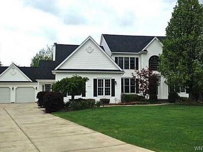 9419 Bonnie Fay Dr, Clarence Center, NY, 14032