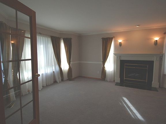 3rd image of 3606 183rd Ave SE