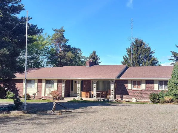 701 Pleasant Ave, Grandview, WA 98930