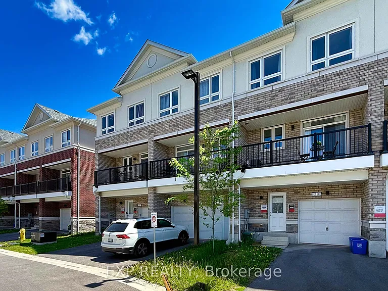 58 Massachusetts Ln — Photo 2