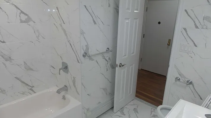 Rented by Metro Garden Realty NYC | media 38