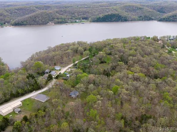 1318 Sagrada Rd, Edwards, MO 65326