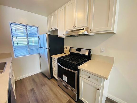 4th image of 9039 Alcott St #6