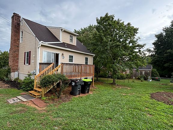 3rd image of 107 Mountainview Dr