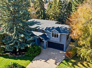 723 E Willamette Dr SE, Calgary, AB T2J 2A3